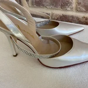 Nina dyeable shoes hotsell